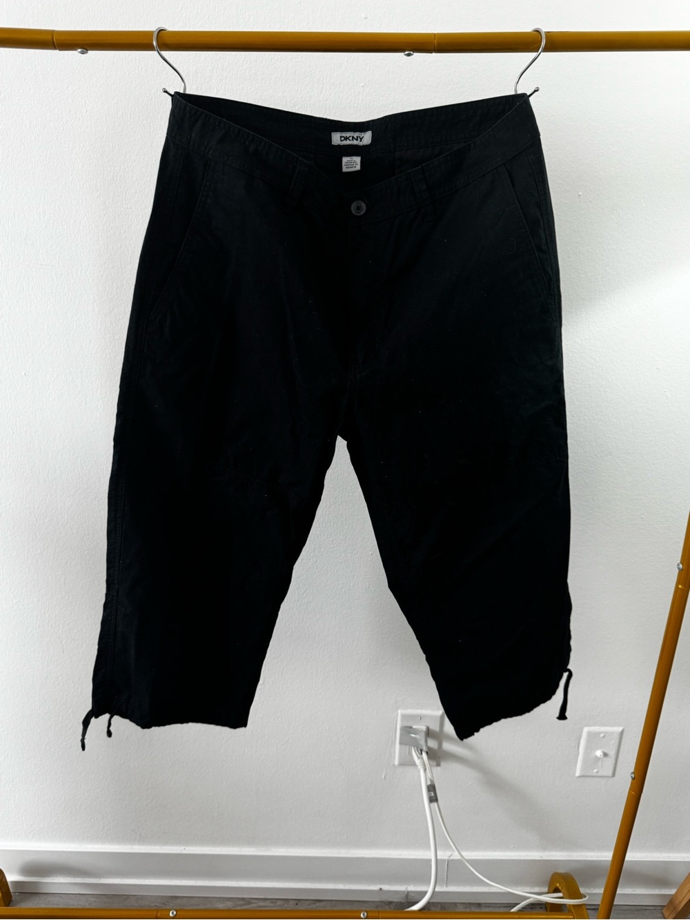 DKNY Black Flat Front Capri Pants